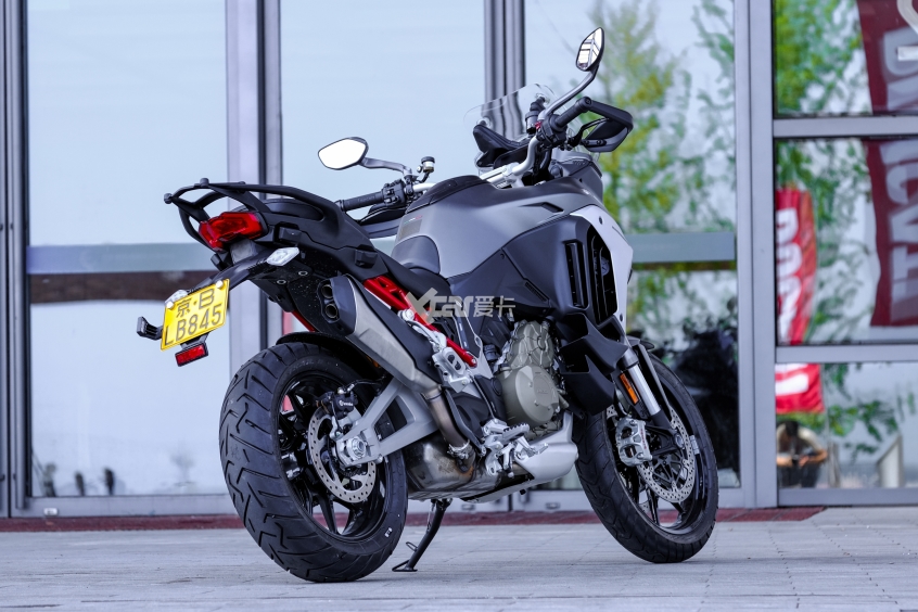 Multistrada V4 S尊龙登录入口平顺且强大 试杜卡迪(图11)